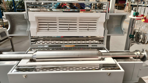 Distribution of three thermocouples inside the rotary hydrogen furnace reactor